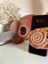 Load image into Gallery viewer, Handmade Macrame Spiral Phone Pop-Up Button
