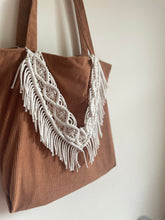 Load image into Gallery viewer, Macrame shoulder bag
