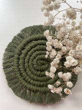 Load image into Gallery viewer, Macrame round coaster, set of 4 coasters
